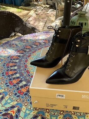 Michael Kors Brenda Bootie 7.5